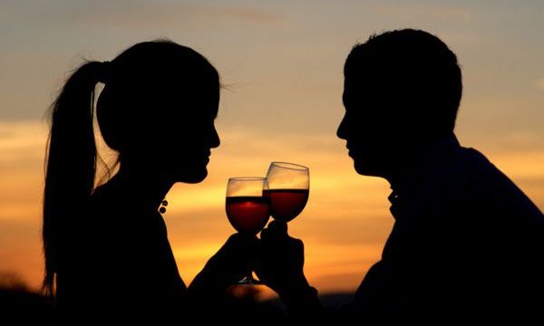 Parejas que beben juntas son mucho mÃ¡s felices: ciencia