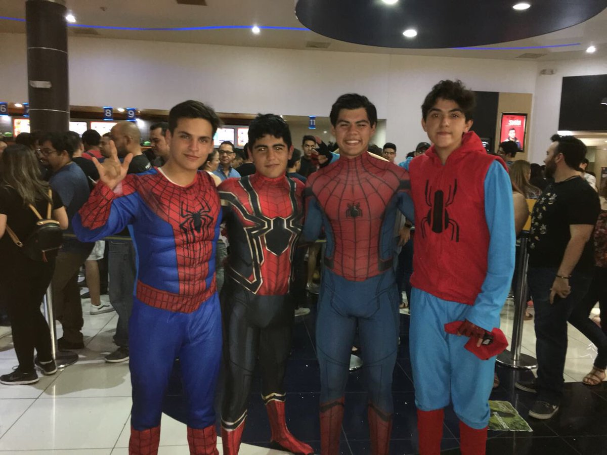 Fans de avengers infinity war recrean meme de spiderman