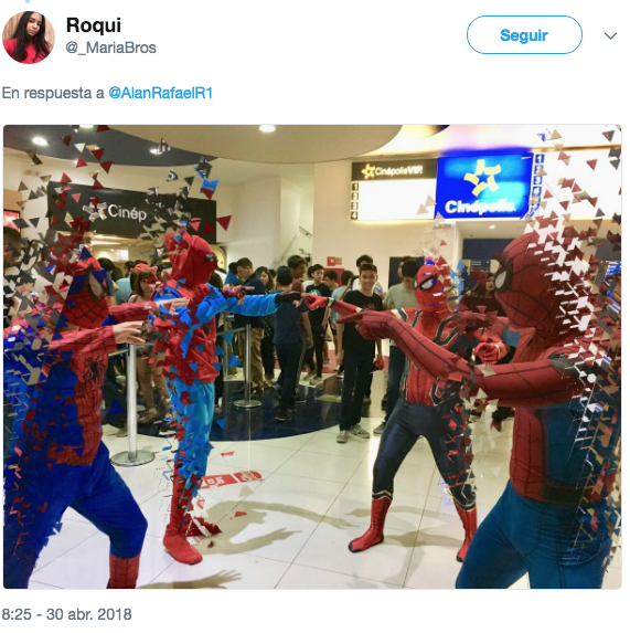 Recrean meme de SPIDERMAN en cine de México