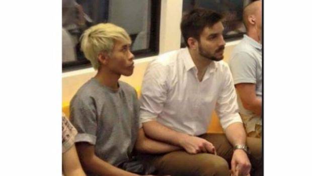 Gamer se casa con coreano