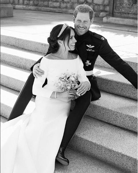 Retrato oficial de la boda real