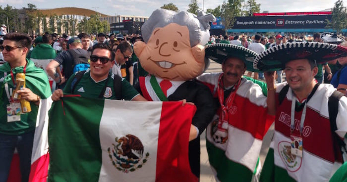 Simpatizante AMLO Rusia, Mirrey Ataca A Simpatizante AMLO, Botarga AMLO, Rusia, Festejos, Mirrey