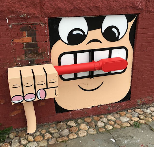 Artista transforma los paisajes urbanos en obras creativas y divertidas