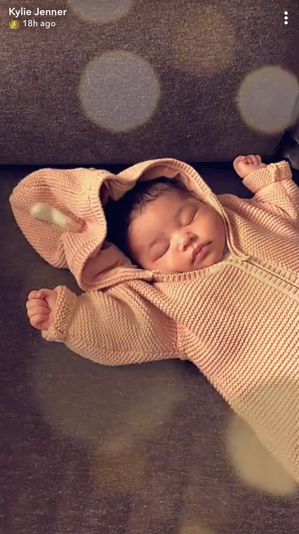 fotos-hija-stormi-kylie-jenner-kardashian-instagram