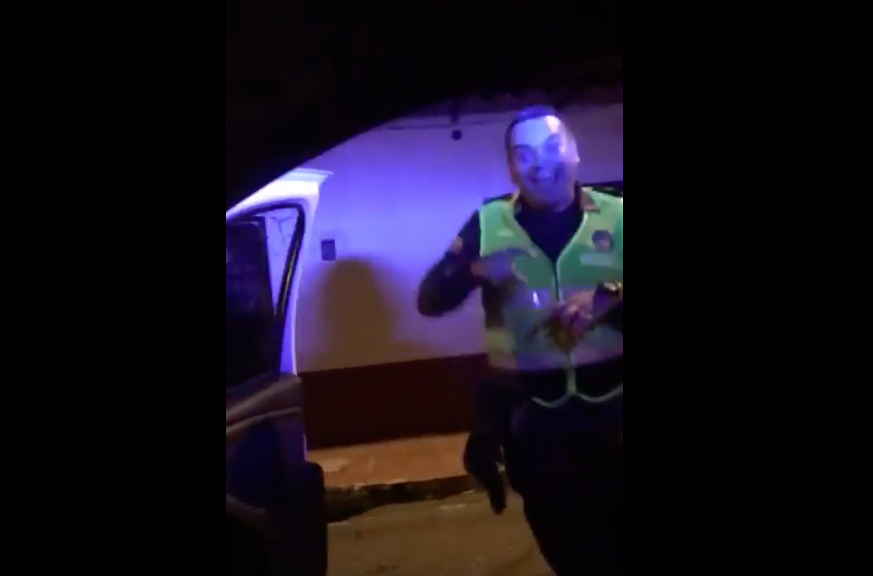 Investigan a policías que hicieron el #ChonaChallenge