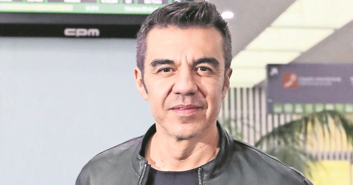 Adrián Uribe es operado de emergencia y regresa a terapia intensiva
