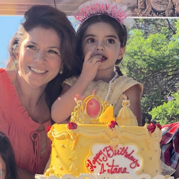 Aitana derbez cumpleanos numero 4