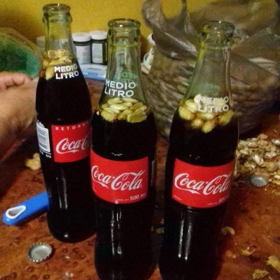 La nueva moda: coca cola con cacahuates