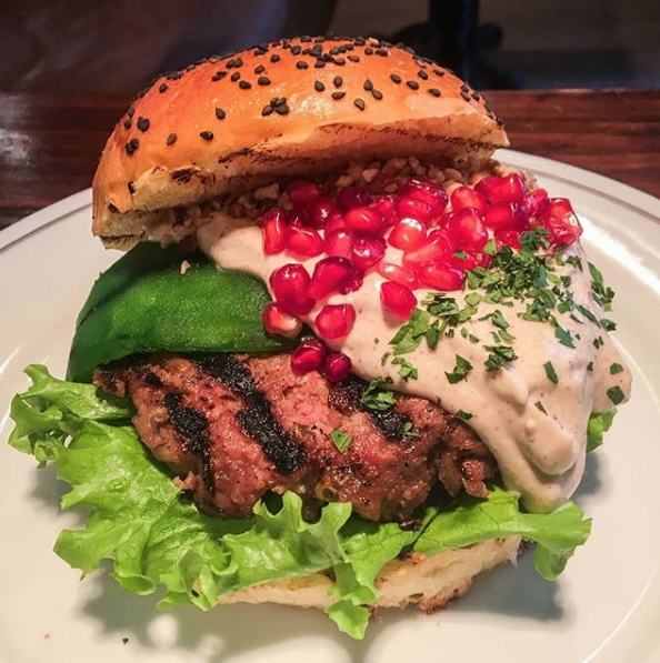 Hamburguesa Chile En Nogada