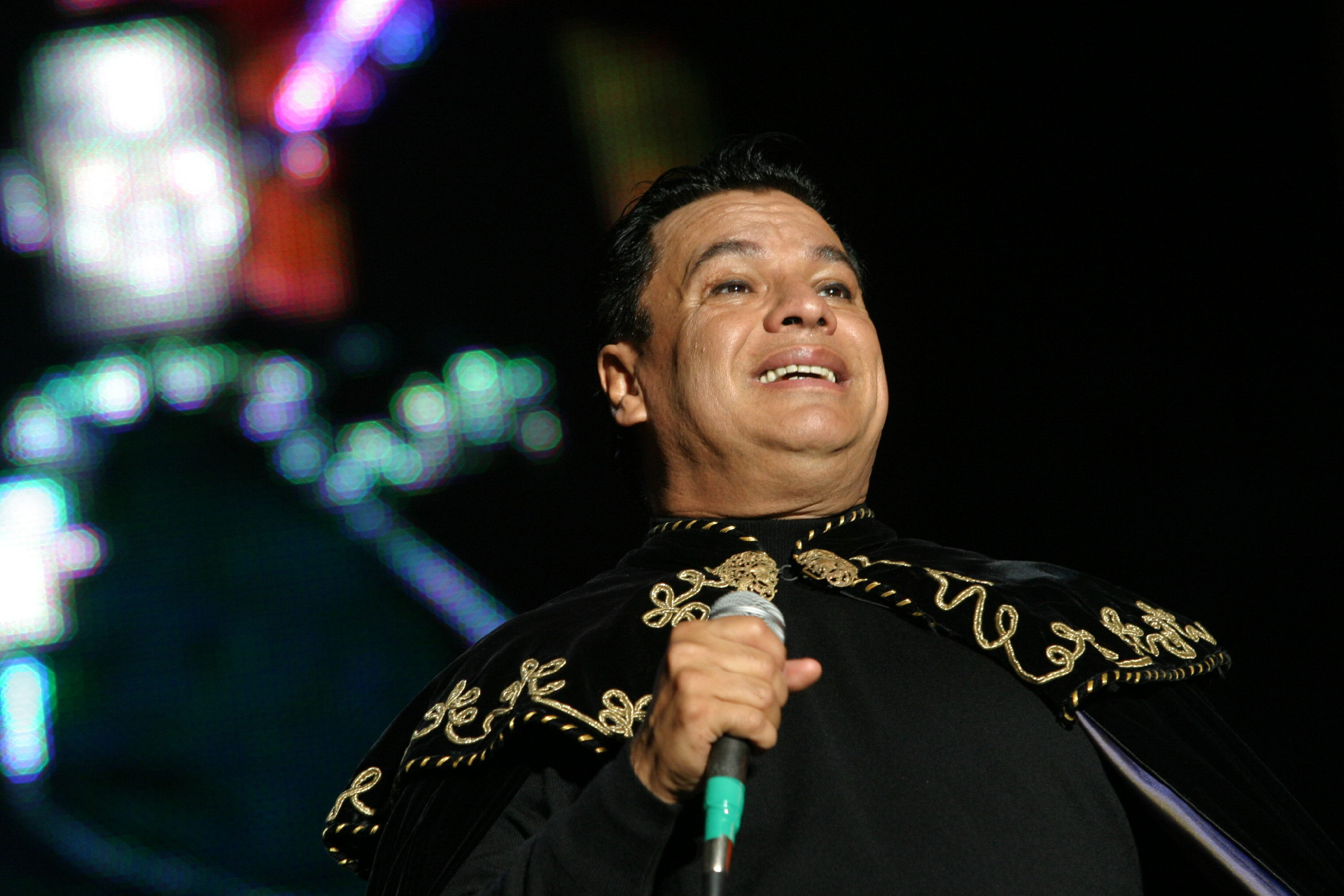 juan gabriel retrato desnudo
