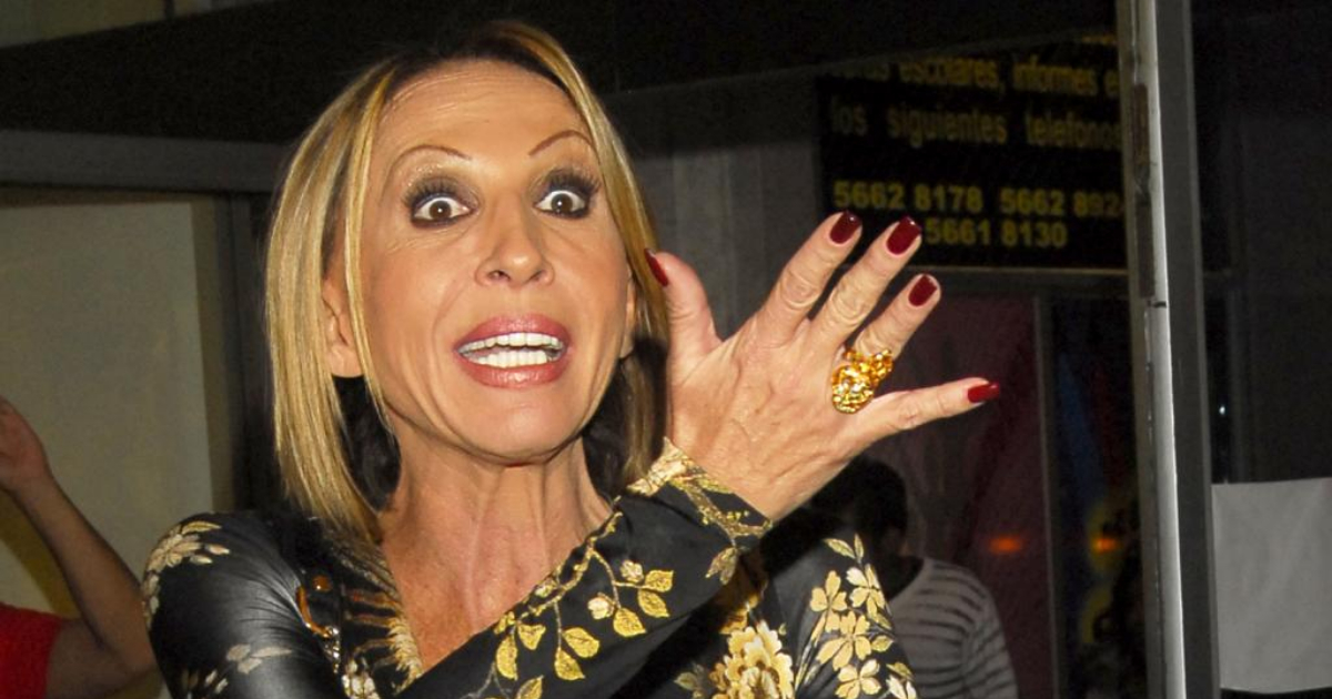 Laura Bozzo Foto Traje De Baño, Laura Bozzo, Traje De Baño, Laura Bozzo Cumpleaños, Playa, Instagram