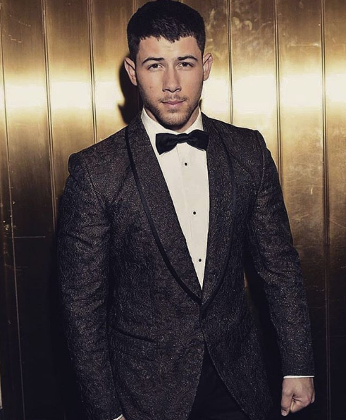 Nick Jonas compromiso