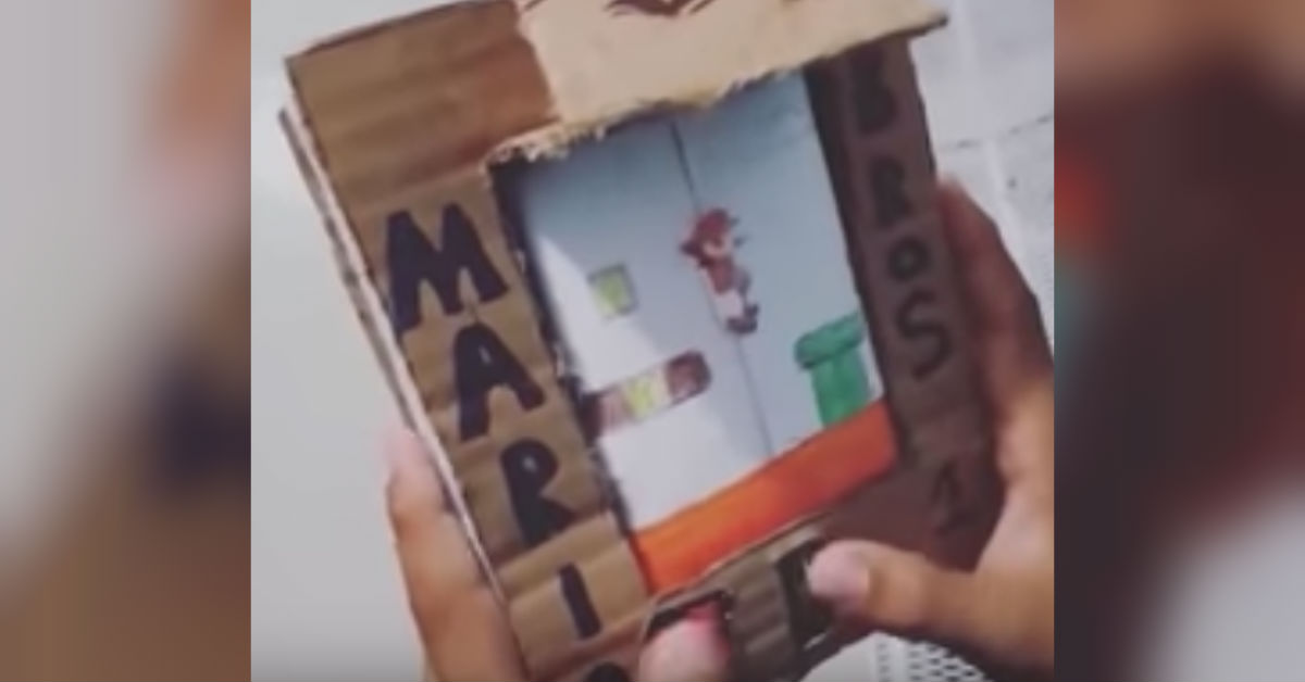 video-youtube-ruben-nino-disena-propio-gameboy-mario-carton