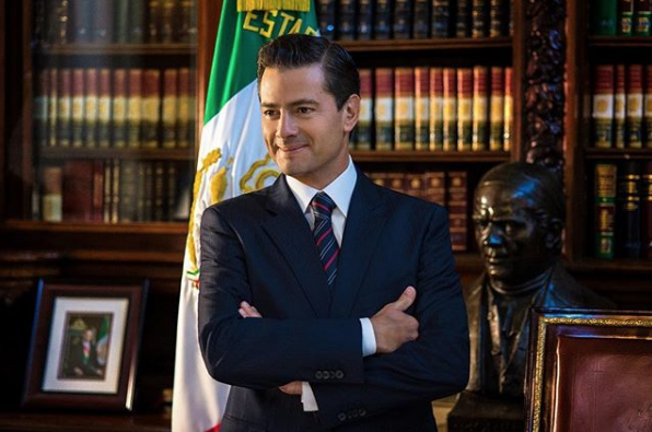 Enrique Peña nIETO hace Thalía Challenge