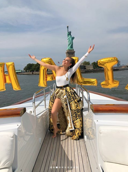 Thalia celebra su cumpleaños número 47