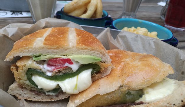 Torta chile relleno
