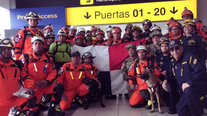 Recordamos a los hÃ©roes del 19S