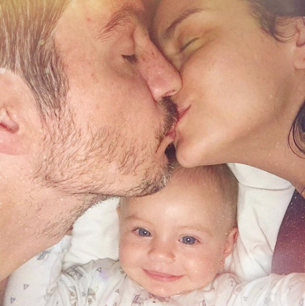 Aislinn Derbez Mauricio Ochmann celebran 7 meses kailani
