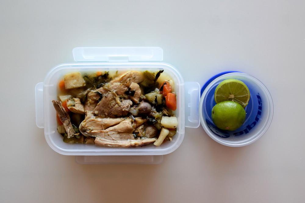 Guardar tu comida en tupper está haciéndote engordar