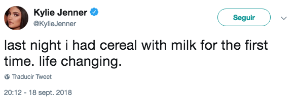 Kylie Jenner toma cereal con leche por primera vez