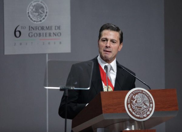 Memes de la cara de Peña Nieto en el sexto informe