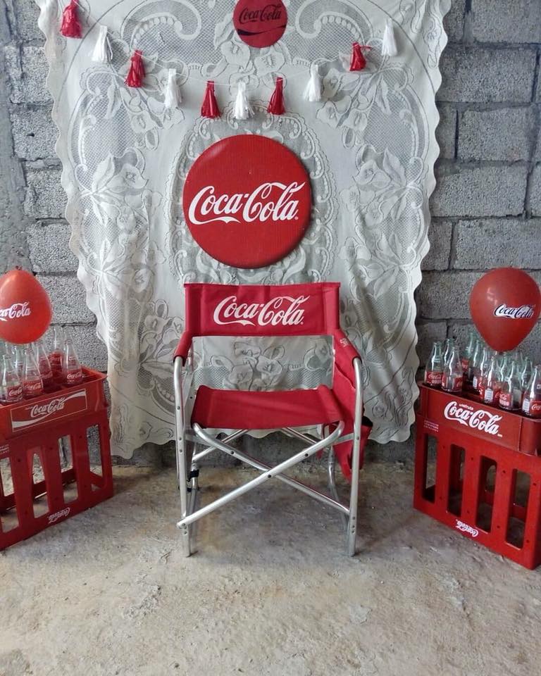 Senora Festejo Cumpleanos Coca Cola