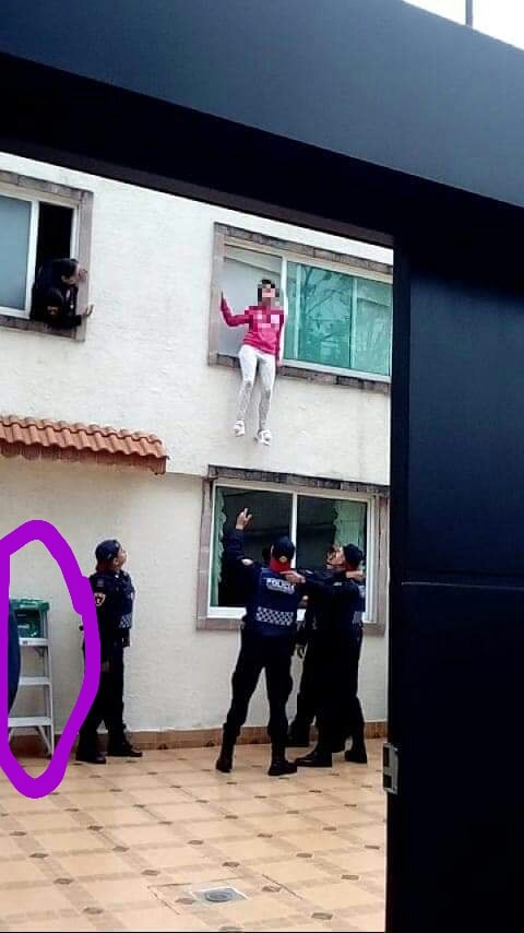 Chica intenta suicidarse desde primer piso le hacen memes