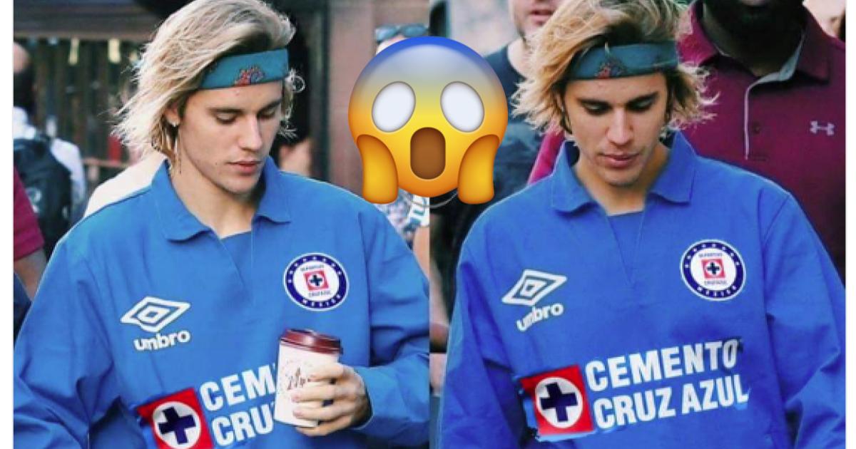 Acaso ese es Justin Bieber con una playera del Cruz Azul