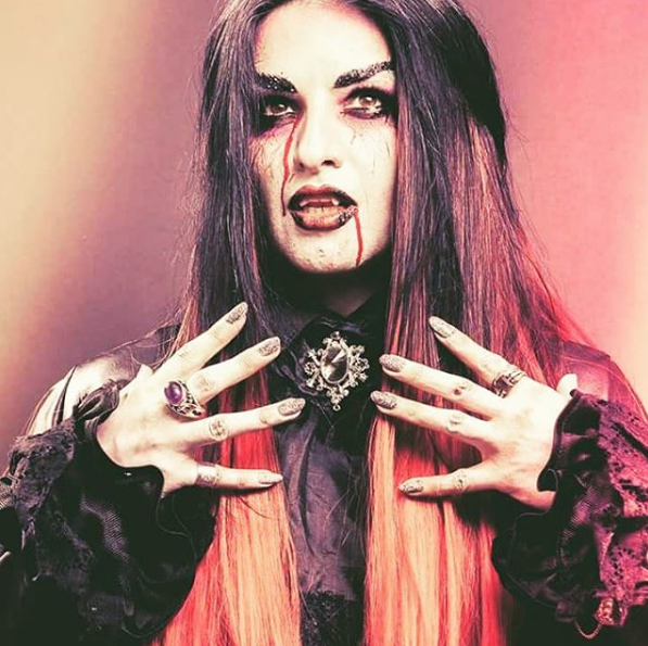 Mujer Vampira en Rumania