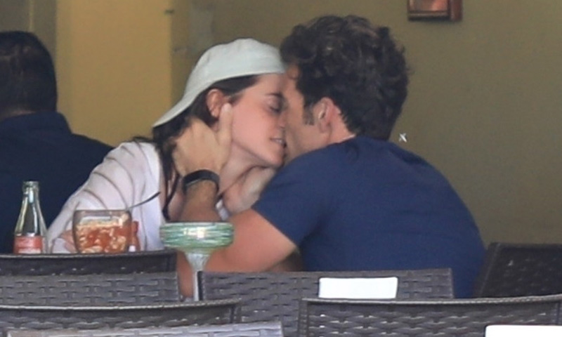 Emma Watson tiene nuevo novio ya estamos en depresión mágica