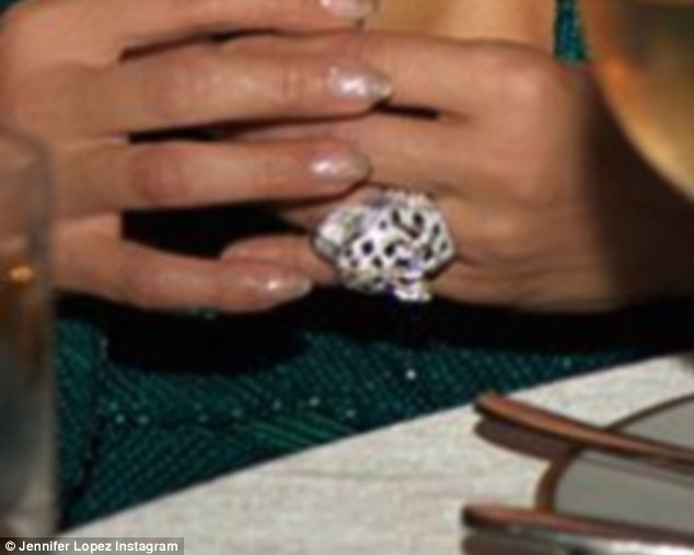 Anillo Jennifer López