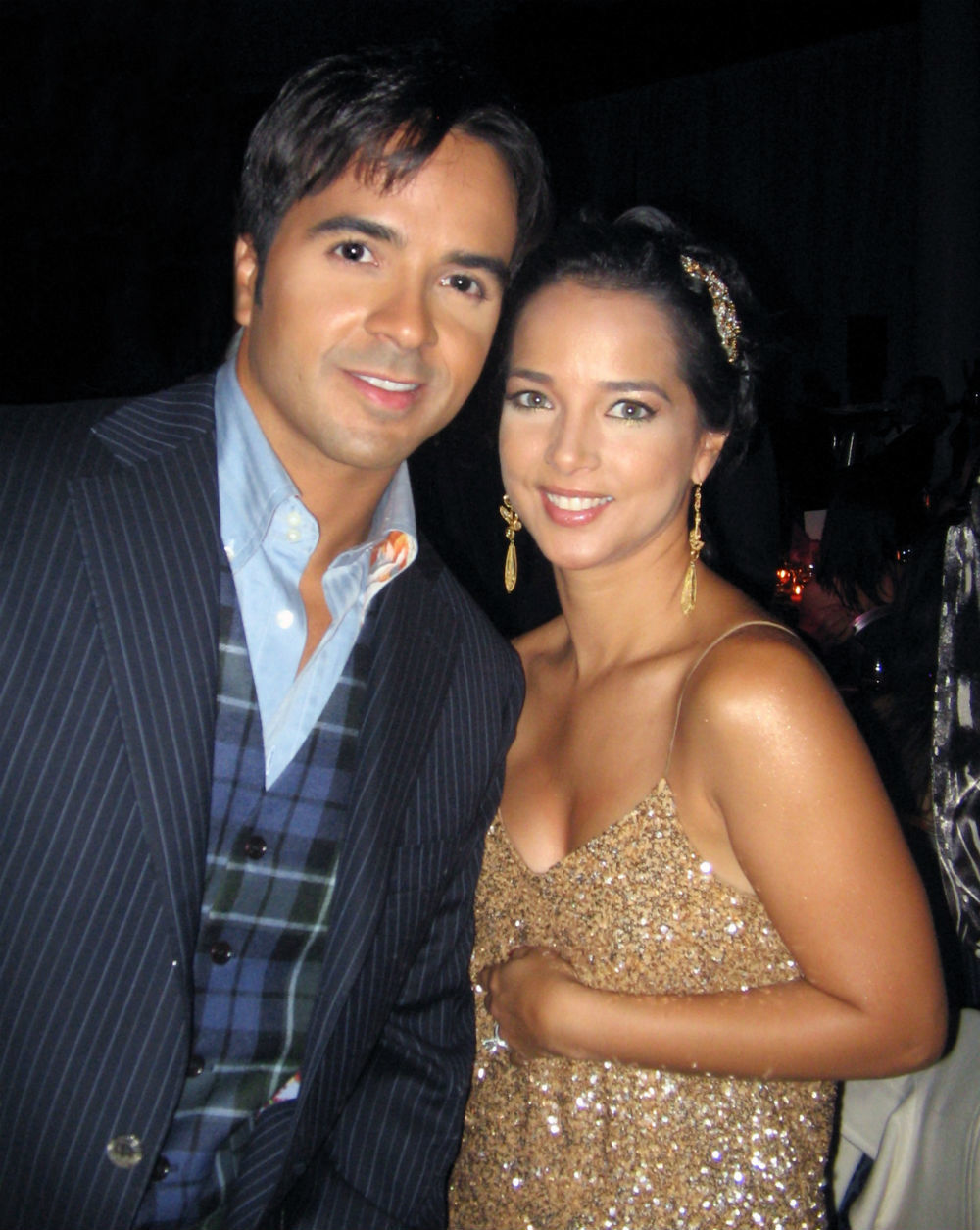 esposa de Luis Fonsi humilla a Adamari López