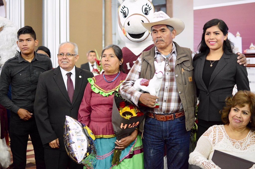 Padres indígenas en Durango