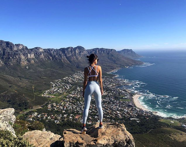 Hija Luis Miguel y Eiza González: a guerra de los leggings
