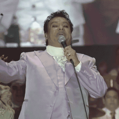 Organizan gira de resurrección de Juan Gabriel