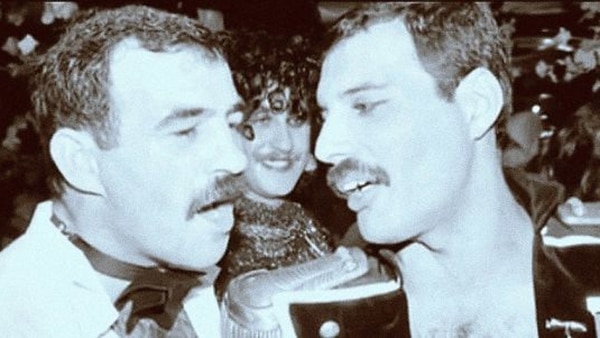 Bohemian Rhapsody no mostró a Jim y Freddie Mercury juntos