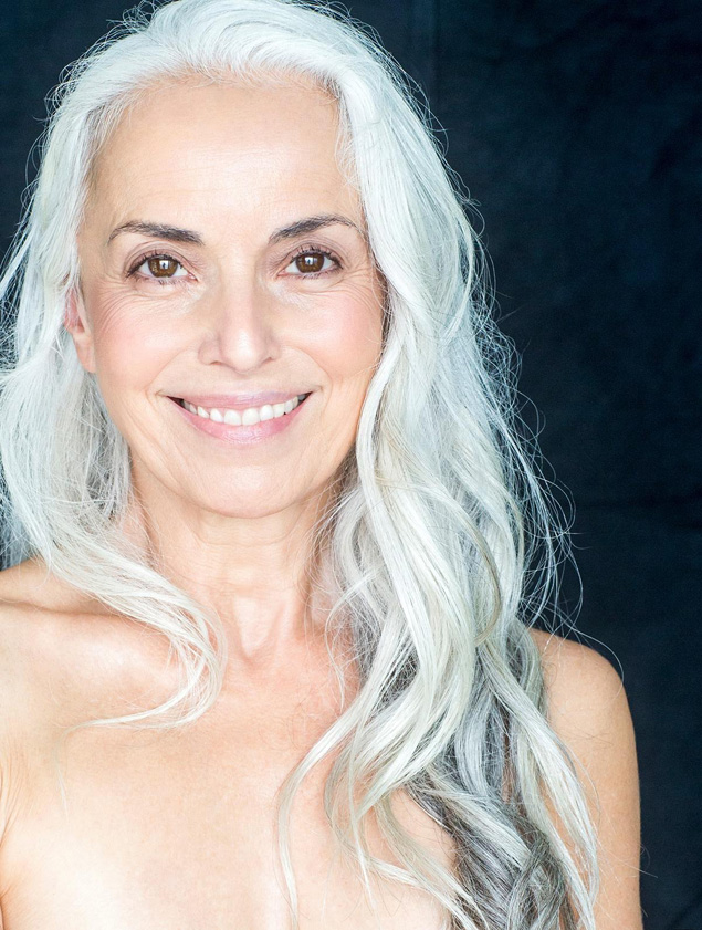 Modelo francesa de 64 años explica cómo es que se ve de 30
