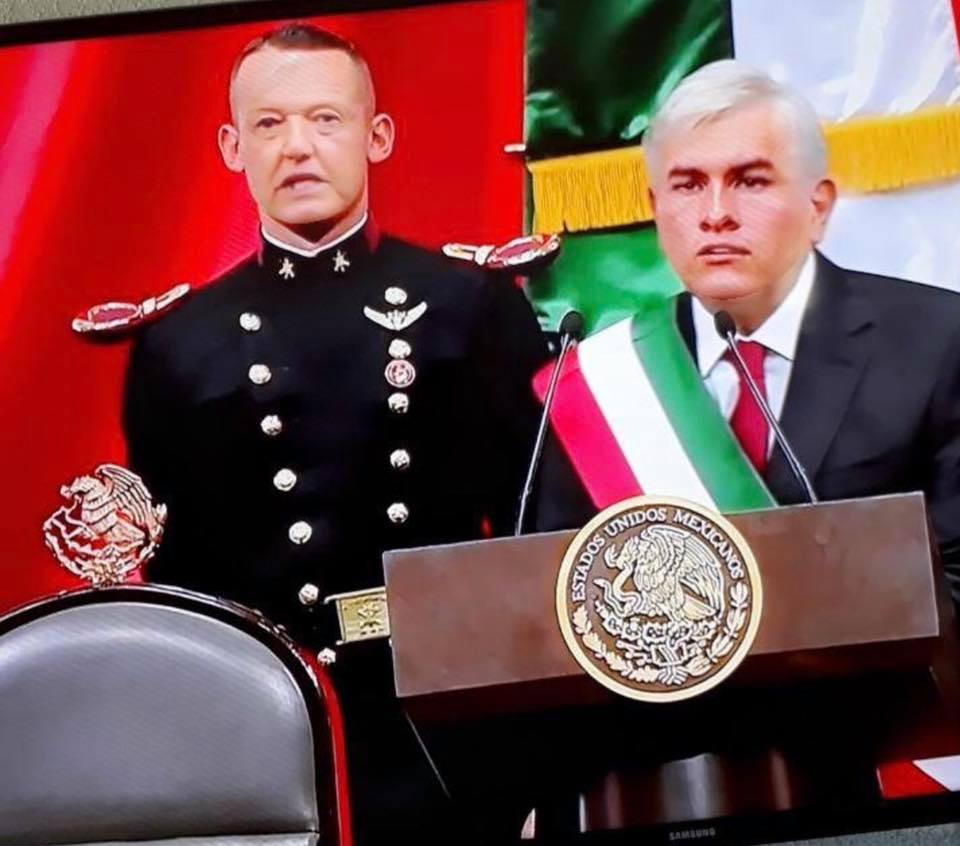Memes del Cadete en discuro de AMLO en Cuarta Transformación