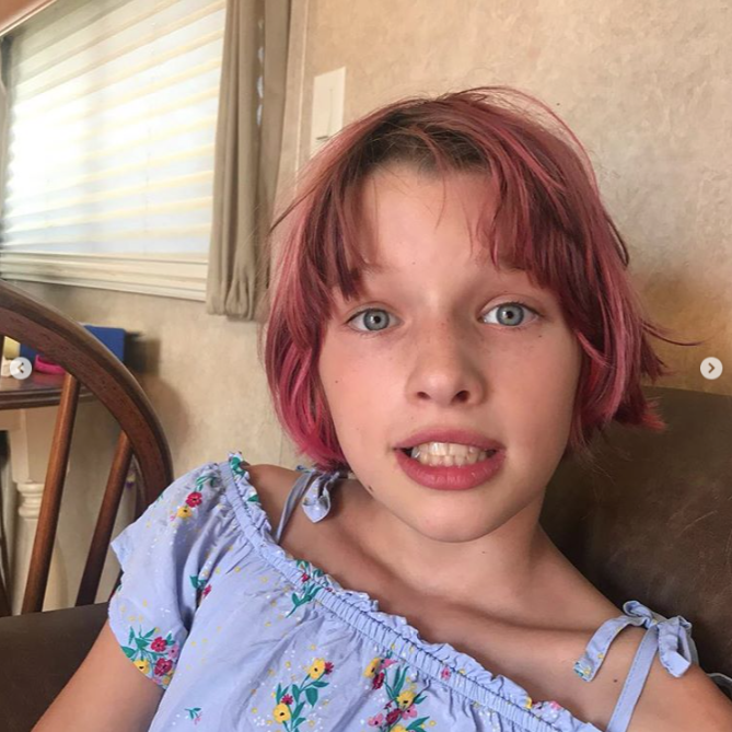 La hija de Milla Jovovich, Ever Gabo, es igualita a ella