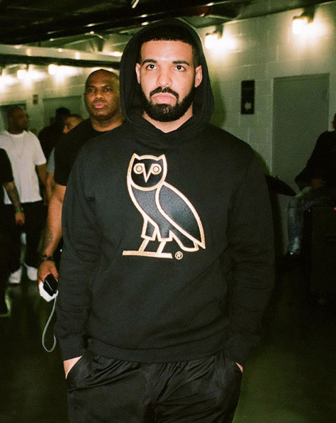 Drake sube selfie sexi