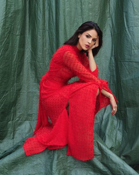 Eiza Gonzalez publica fotos que le tomó su mamá