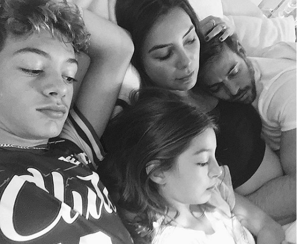 Elizabeth Gutierrez publica foto intima con William Levy