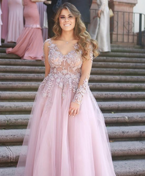 Paulina Peña opaca a novios en boda de perla ealy