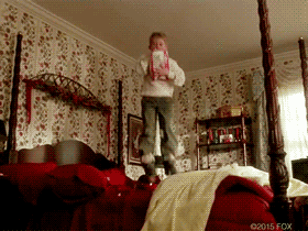Macaulay Culkin recrea escena de mi pobre angelito