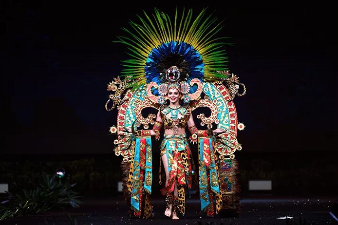 Los mejores trajes típicos de Miss Universo