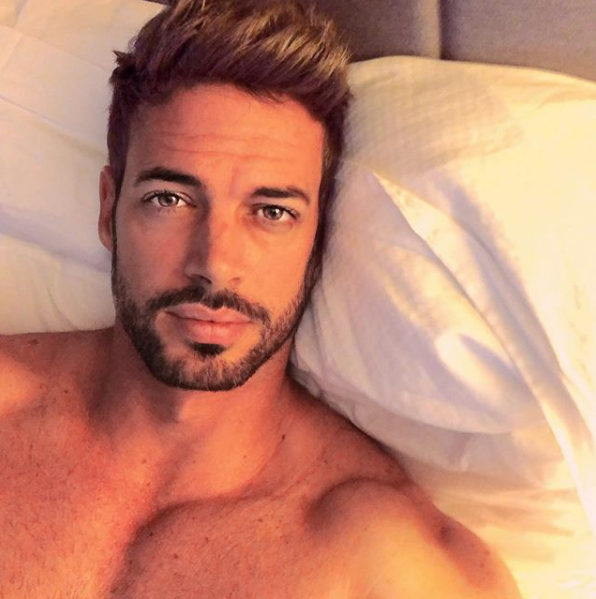 Elizabeth Gutiérrez sube intima foto con William Levy