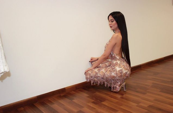 Modelo gastó casi millón dólares para ser Kim Kardashian