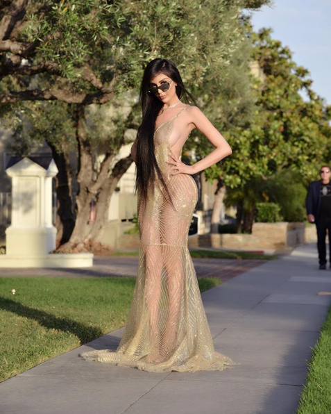 Modelo gastó casi millón dólares para ser Kim Kardashian