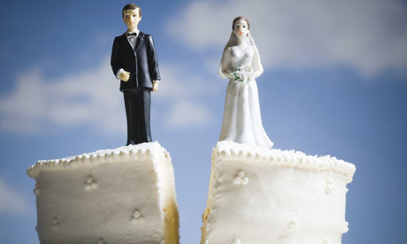 Morena presenta propuesta para matrimonios temporales