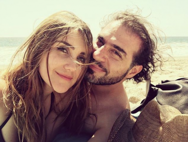 Dulce María anuncia su compromiso con Paco Álvarez
